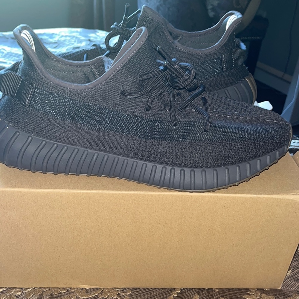 Yeezy 350 V2 Cinder size 13